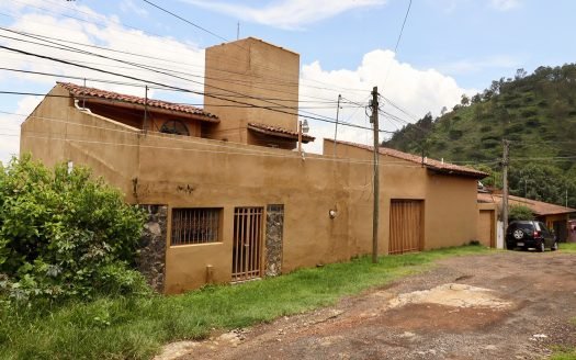CASA EN VENTA EN PÁTZCUARO, VASCO DE QUIROGA