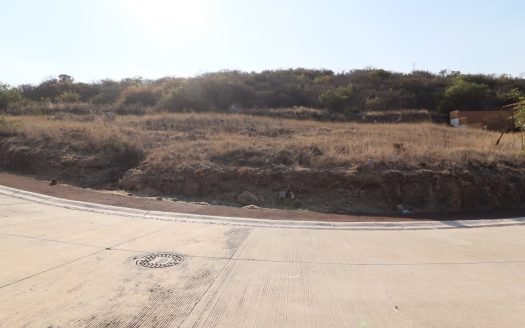 TERRENO EN VENTA EN MORELIA, CLUB DE GOLF ALTOZANO