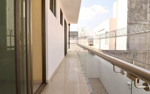 CASA EN VENTA EN MORELIA, VILLAS DEL LAGO (ZONA ALTOZANO)