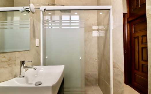 CASA EN VENTA EN MORELIA, VILLAS DEL LAGO (ZONA ALTOZANO)