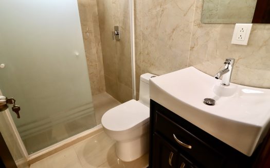 CASA EN VENTA EN MORELIA, VILLAS DEL LAGO (ZONA ALTOZANO)