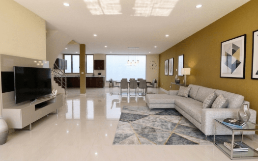CASA EN VENTA EN MORELIA, VILLAS DEL LAGO (ZONA ALTOZANO)
