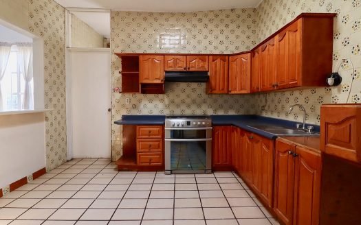CASA EN VENTA EN MORELIA, COL. VISTA BELLA