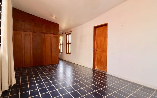 CASA EN VENTA EN MORELIA, COL. VISTA BELLA