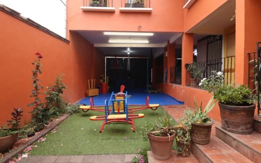CASA EN VENTA EN MORELIA, COL. VISTA BELLA