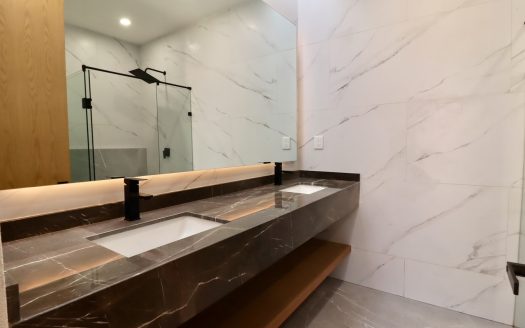 CASA EN VENTA EN MORELIA, FRACC. RÍO ALTOZANO