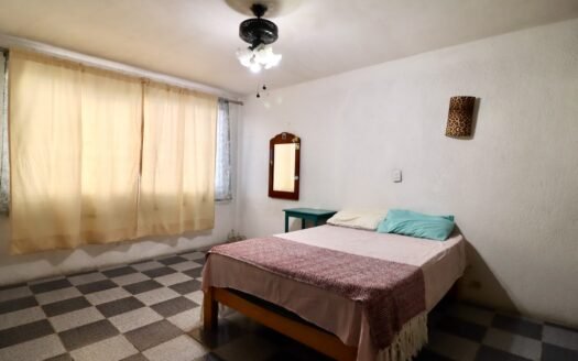 CASA EN VENTA EN MORELIA, UBICADA EN COL. ARRIAGA RIVERA.