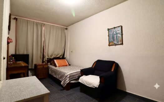 CASA EN VENTA EN MORELIA, UBICADA EN COL. ARRIAGA RIVERA.