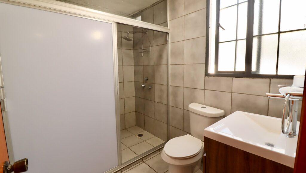 Casa en venta en Morelia, Bosque Camelinas 12