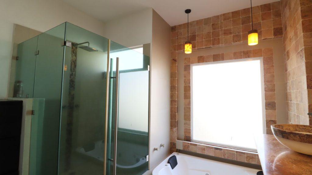Casa en venta en Morelia, Club de Golf Altozano 18