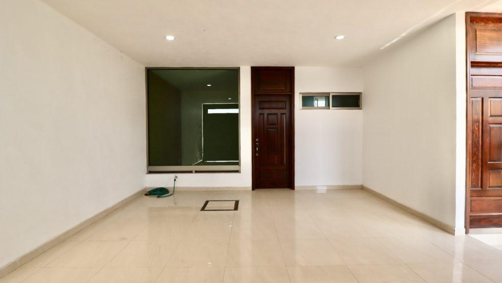 Casa en venta en Morelia, Fracc. Villas del Lago 2
