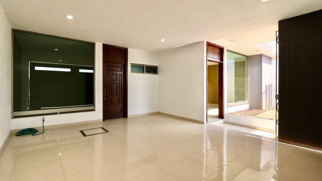 Casa en venta en Morelia, Fracc. Villas del Lago 3