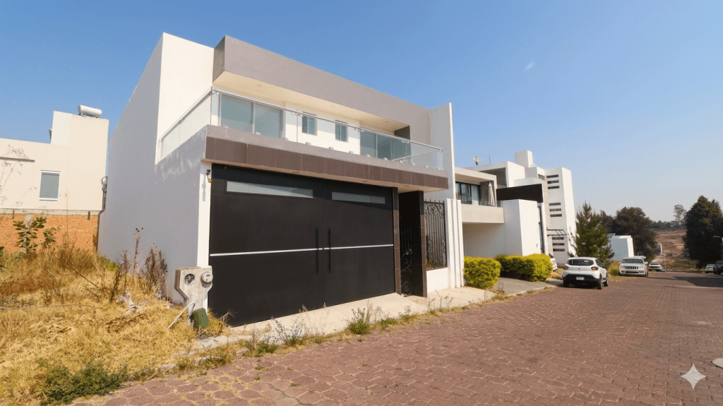 Casa en venta en Morelia, Fracc. Villas del Lago 36