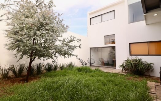 CASA EN VENTA EN MORELIA, LOMAS DE SANTA MARÍA