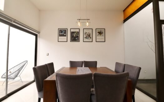 CASA EN VENTA EN MORELIA, LOMAS DE SANTA MARÍA