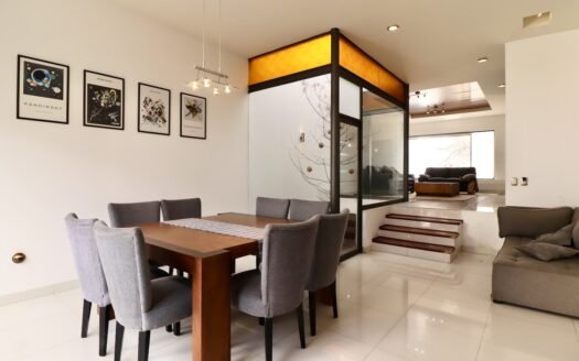 CASA EN VENTA EN MORELIA, LOMAS DE SANTA MARÍA