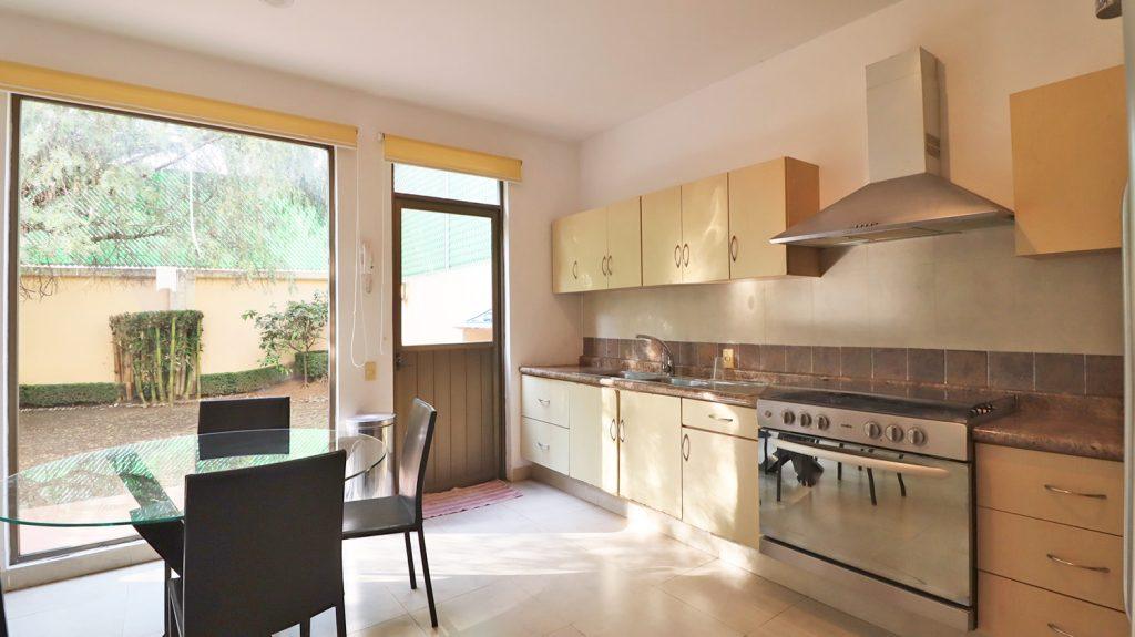 Casa en venta en Morelia, Privanza Monarca, Altozano 7