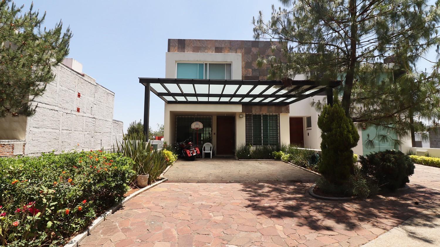 Casa en venta en Morelia, Sexto Retorno de los Alpes 1