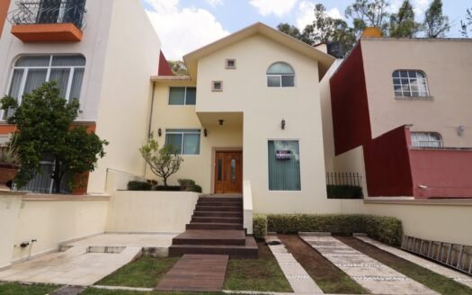 CASA EN VENTA EN MORELIA