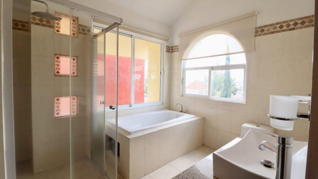 Casa en venta en Morelia, Tomás de La Huerta 17