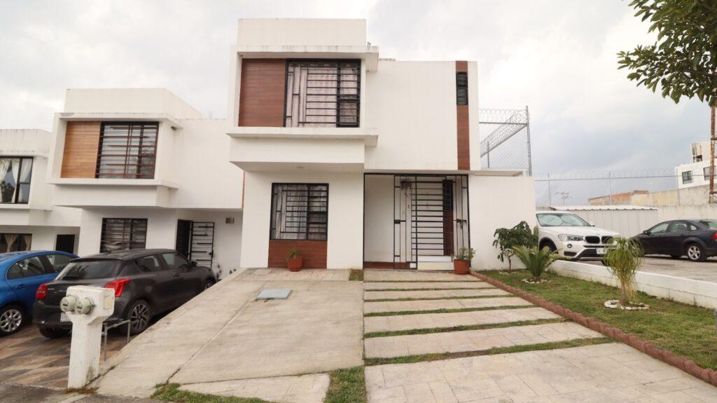 CASA EN VENTA EN MORELIA