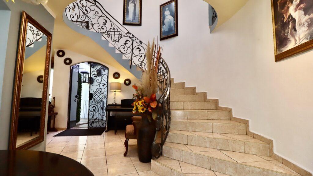 Casa en venta en Morelia, Camelinas 16