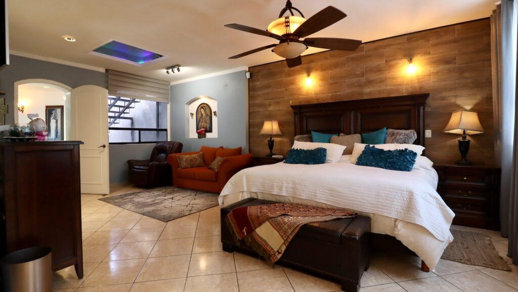Casa en venta en Morelia, Camelinas 26