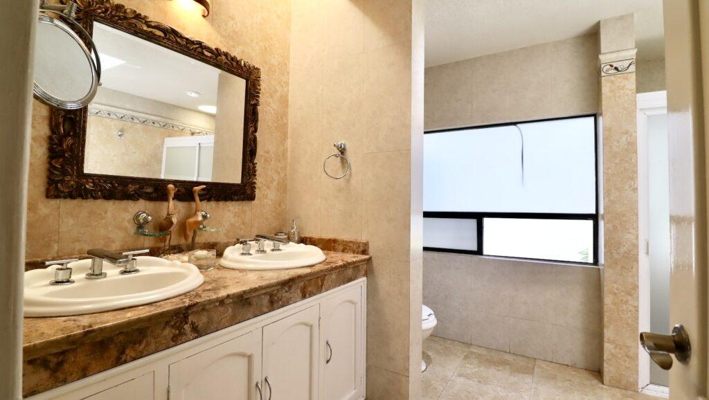 Casa en venta en Morelia, Camelinas 29