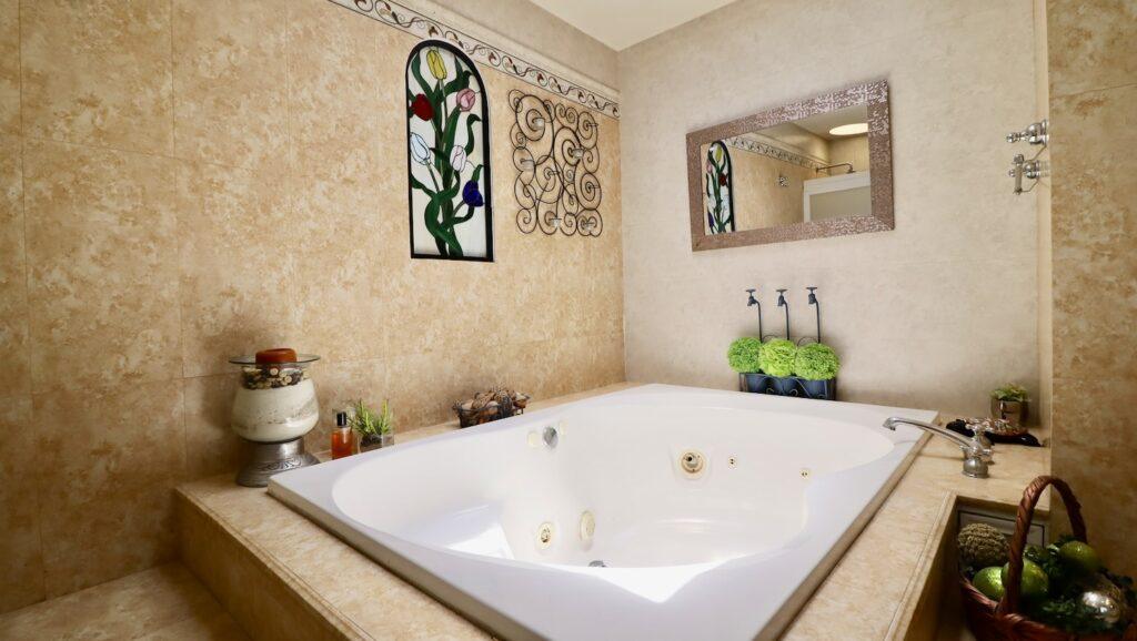 Casa en venta en Morelia, Camelinas 30