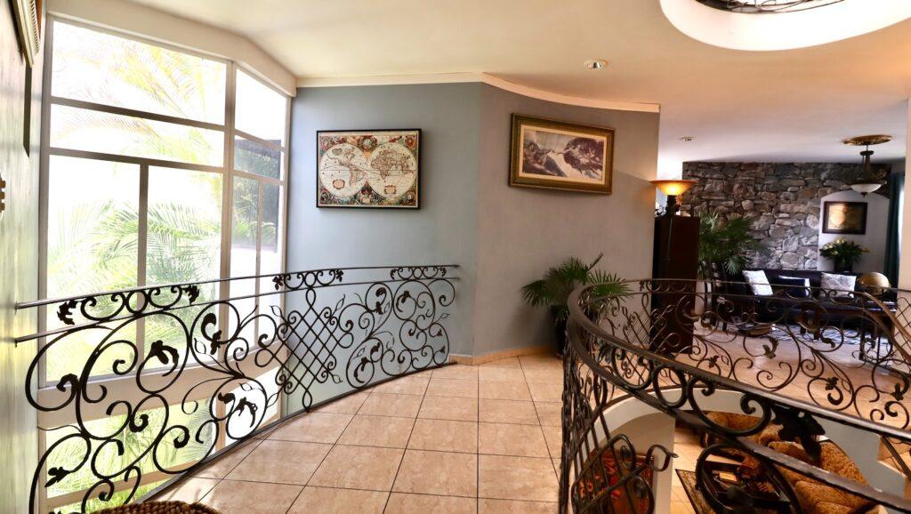 Casa en venta en Morelia, Camelinas 31