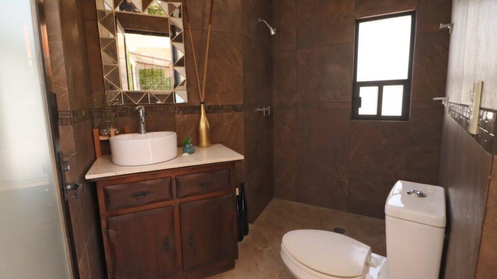 Casa en venta en Morelia, Camelinas 39