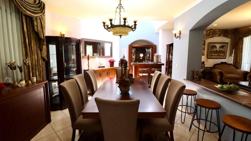 Casa en venta en Morelia, Camelinas 5