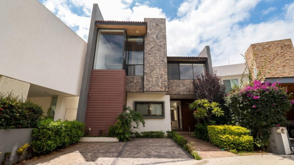 CASA EN VENTA EN MORELIA