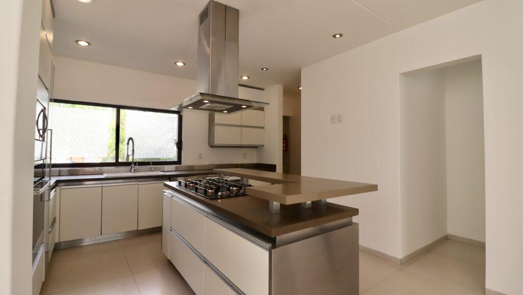 Casa en venta en Morelia, Fracc. Jardínes de Altozano 12
