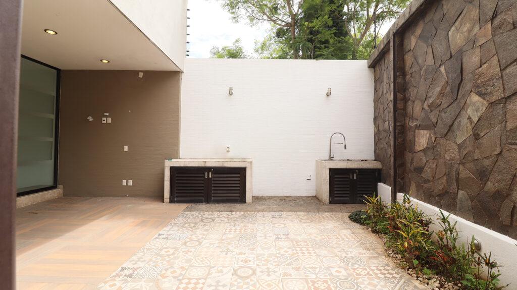 Casa en venta en Morelia, Fracc. Jardínes de Altozano 17