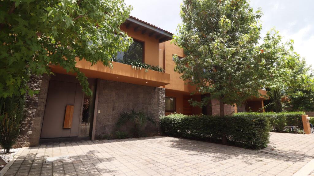 Casa en venta en Morelia, Fracc. Paseo de la Primavera 28