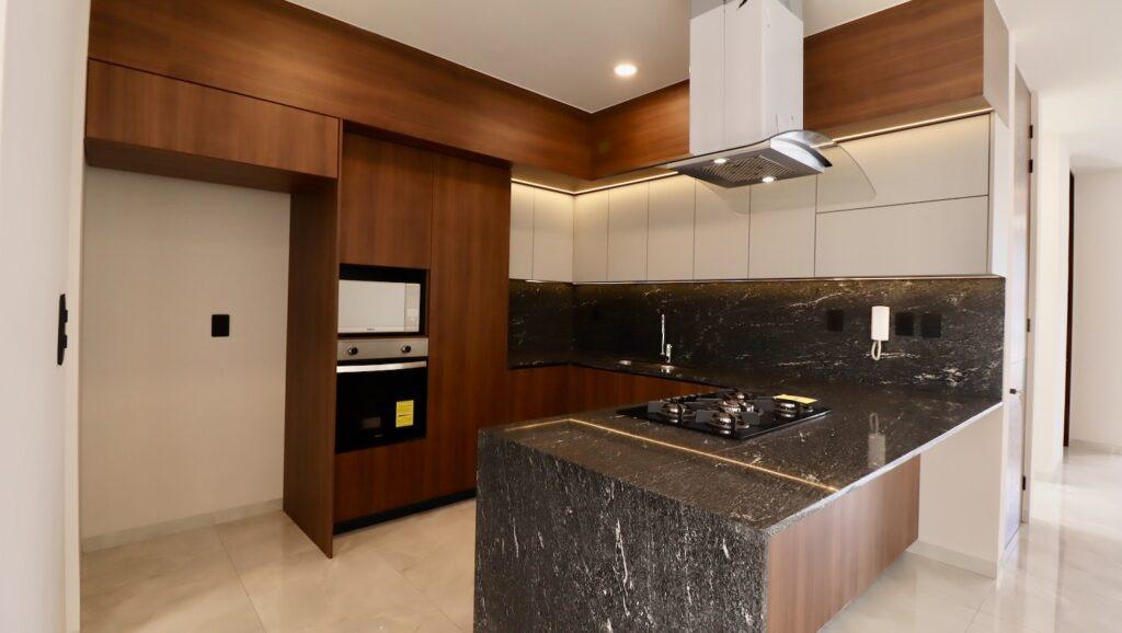 Casa en venta en Morelia, Paseo de los Mirlos 11