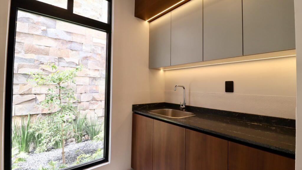 Casa en venta en Morelia, Paseo de los Mirlos 13
