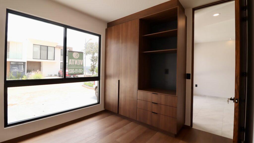 Casa en venta en Morelia, Paseo de los Mirlos 6