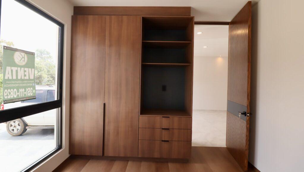 Casa en venta en Morelia, Paseo de los Mirlos 7